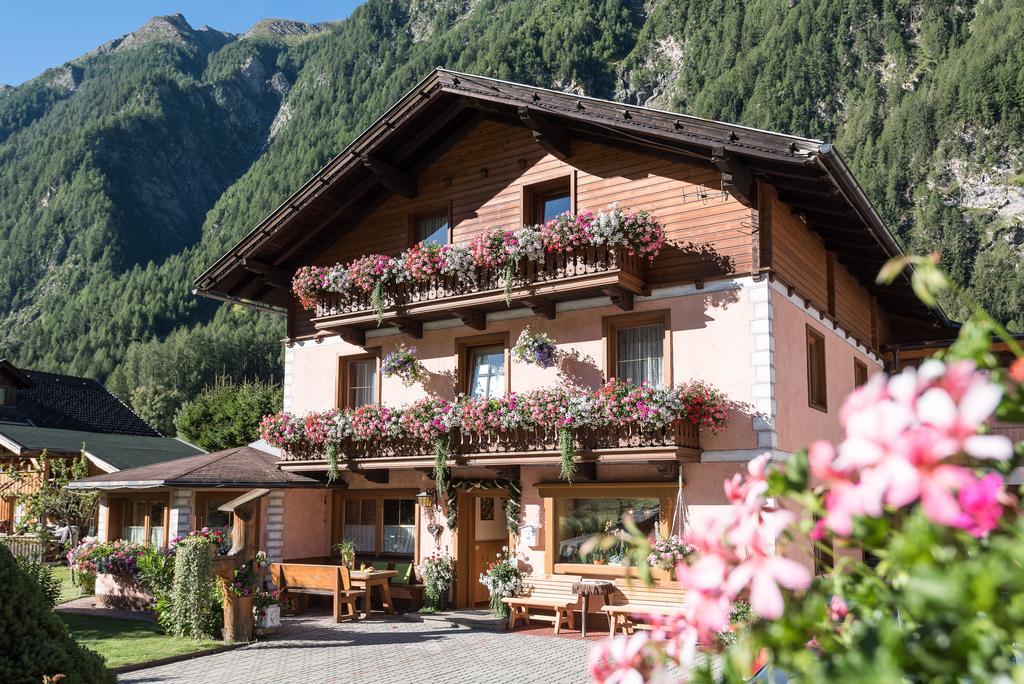 Landhaus Lackner Heiligenblut Dış mekan fotoğraf